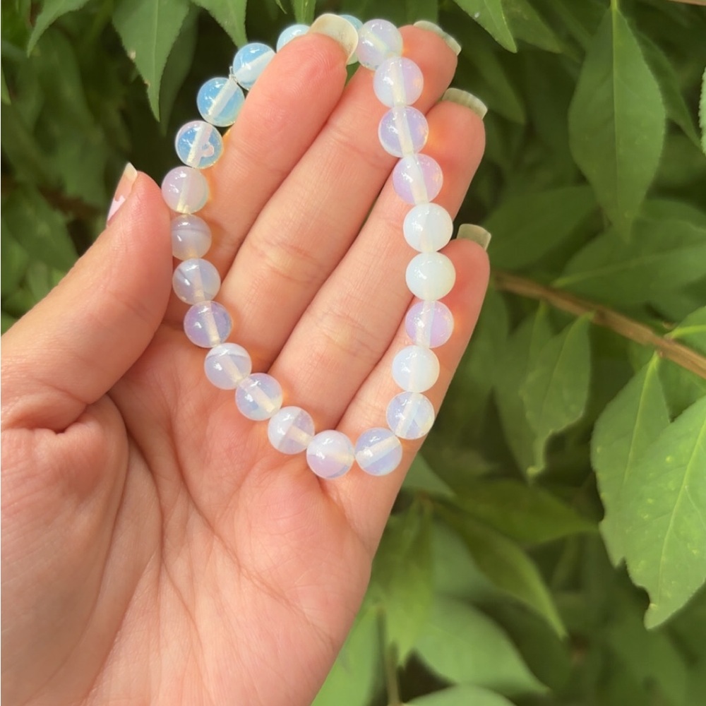 Handmade 8mm Opal Bracelet 🤍